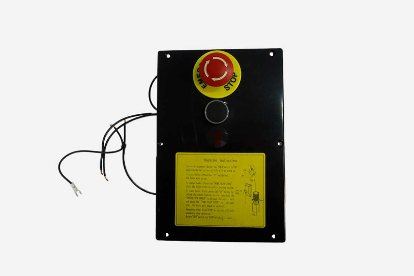 Bedienpultdeckel mit Druckschalter